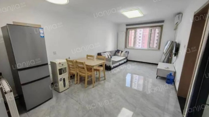 新一代E区二手房实景图