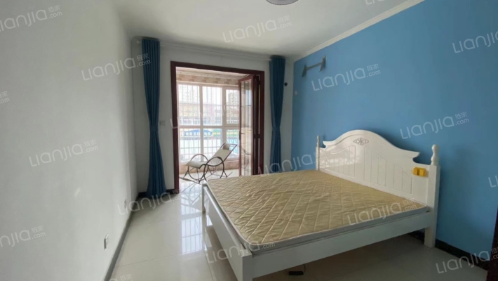 钻石商圈，南北通透两居，出行购物方便-卧室A