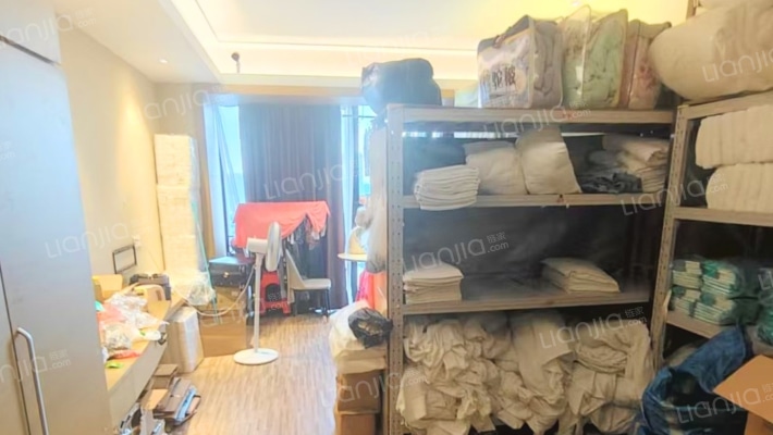 环球贸易广场二手房实景图