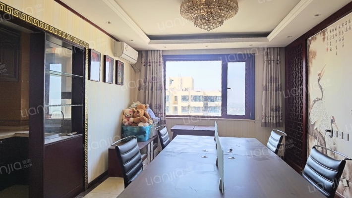 838沿线，70年大产权，精装修-客厅