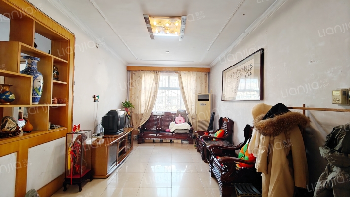 新凤小区二手房实景图