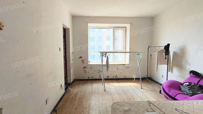 正规朝南一居 中间楼层 采光好 西丁 双塔区-客厅