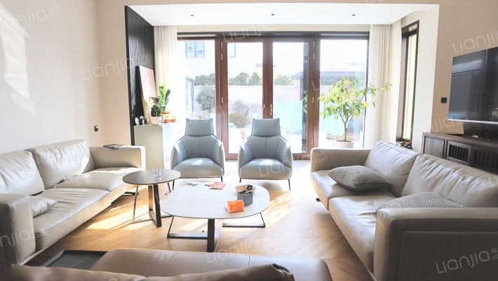 歌尔绿城玫瑰园二手房实景图