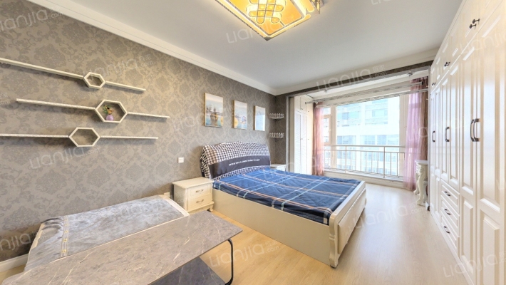 佰和数码广场二手房实景图