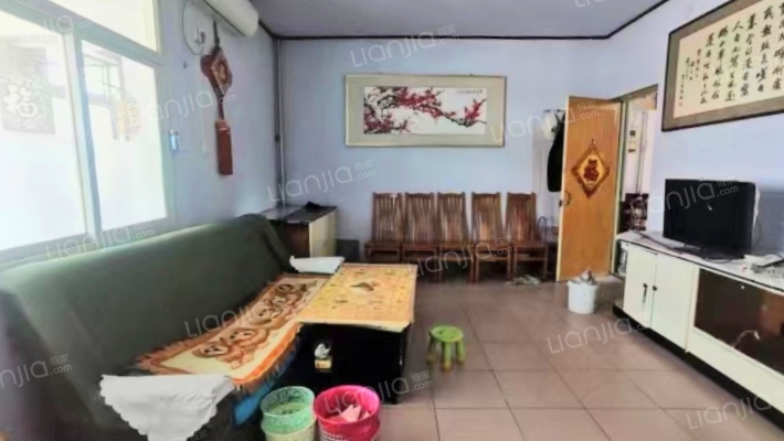 技校家属院二手房实景图