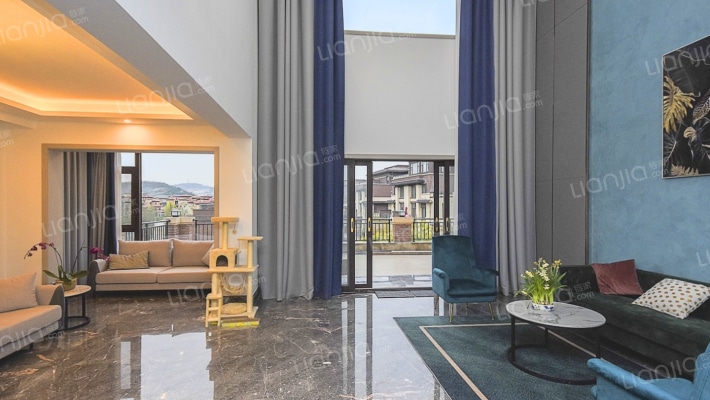 保利公园2010约克郡二手房实景图