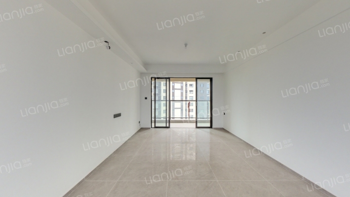 合景叠翠峰二手房实景图