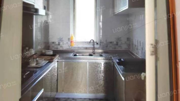 三利中和城一期   采光无遮挡    南北通透四居-厨房