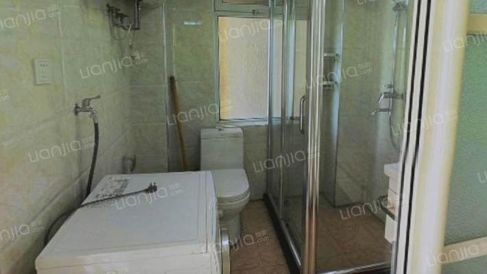 老城区.四中，南关户口，可塑性强 简单装修-卫生间