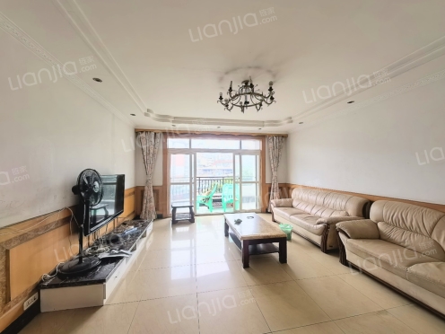 整租·新东福花园 4室2厅 东南