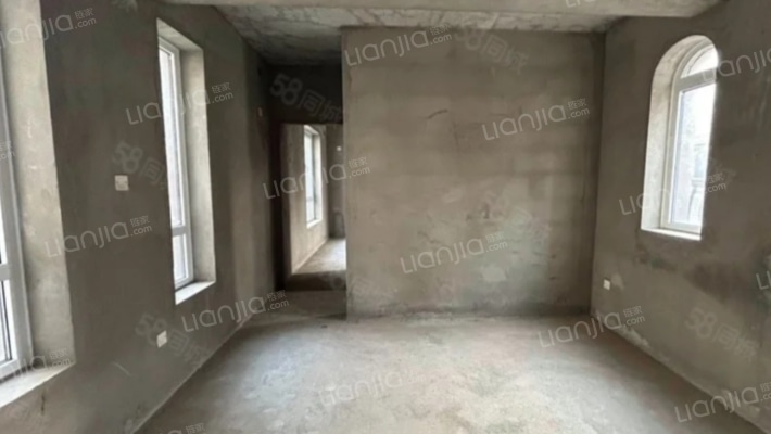 联排别墅 公园社区 环境优美 北入户 毛坯房-卧室D