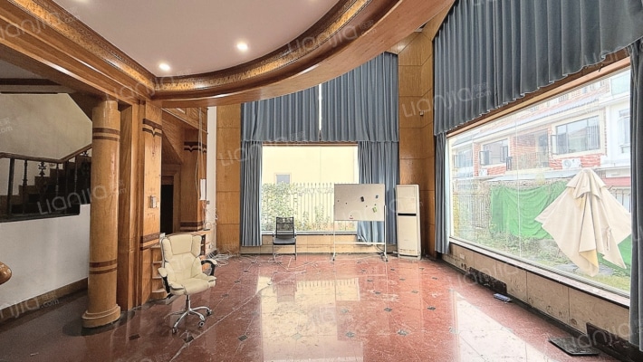 皇家别墅二手房实景图