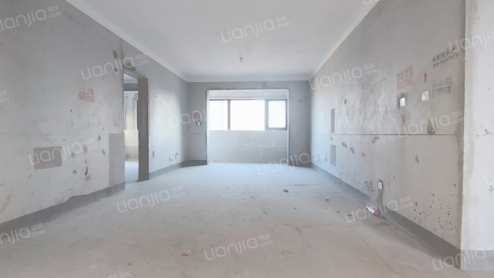 天虹菁英汇二手房实景图