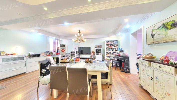 天山新苑二手房实景图