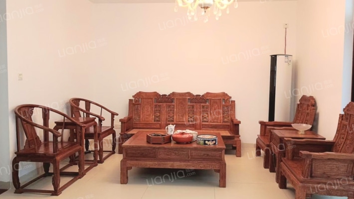 秦园别墅二手房实景图