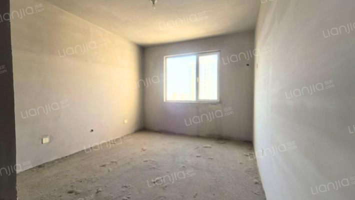 838公交总站旁 钻石商圈 客厅双卧朝南 业主靠谱售-卧室C