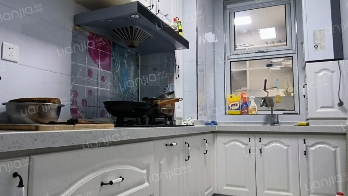 出售香邑溪谷 南向两居 采光好 装修花了20万-厨房