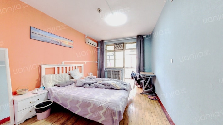 西安卫光电工厂小区二手房实景图