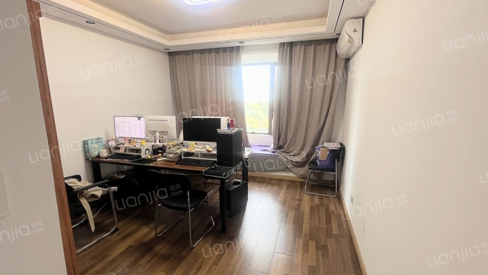 天伦湾高档社区 南北通透人车分流 宽楼间距 采光好-卧室A