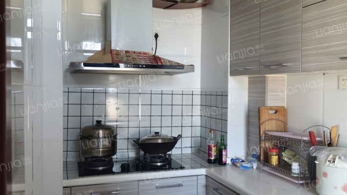 水岸花城，好房源，环境好，交通便。-厨房