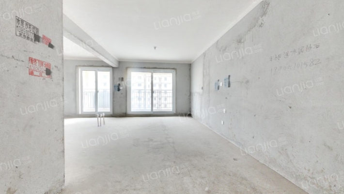 在水一方悦府二手房实景图