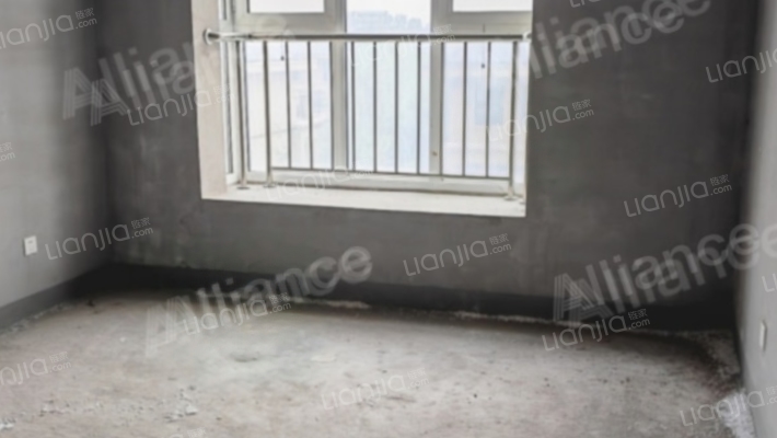 采光视野好，地上可停车方便，小区里有高层和别墅-卧室C