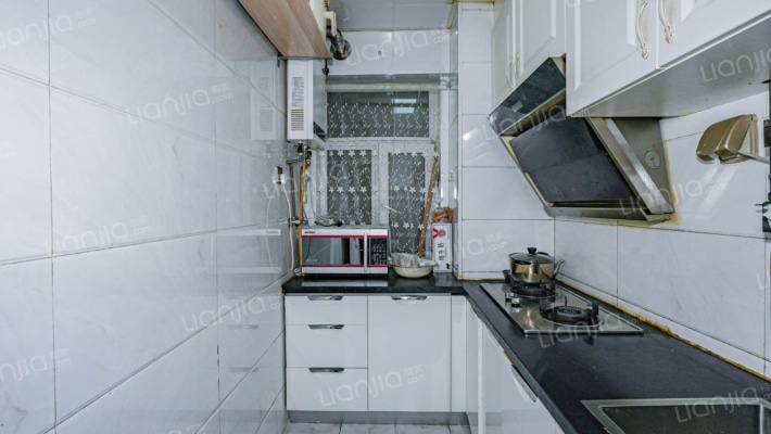 新市区 铁路局 汇嘉时代 太原路 两室带电梯 精装修-厨房