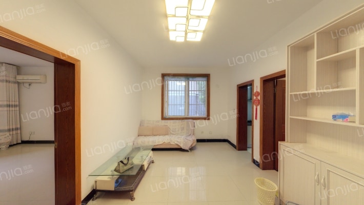 五一花苑东区二手房实景图