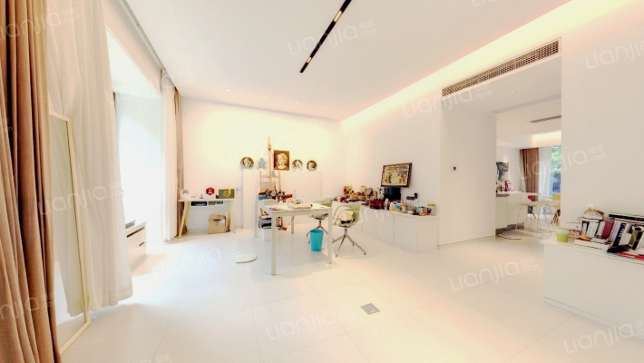 融信铂湾二手房实景图