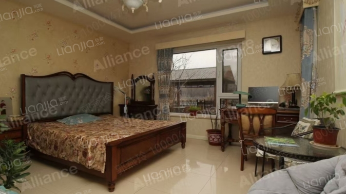 此房带装修，带660平米大院子，交通便利，小区环境好-卧室F