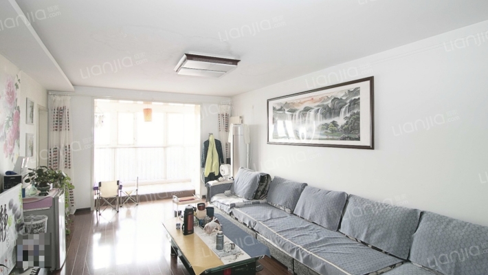 劳模小区二手房实景图