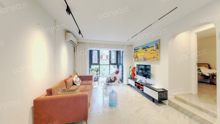 万科峯境二手房实景图