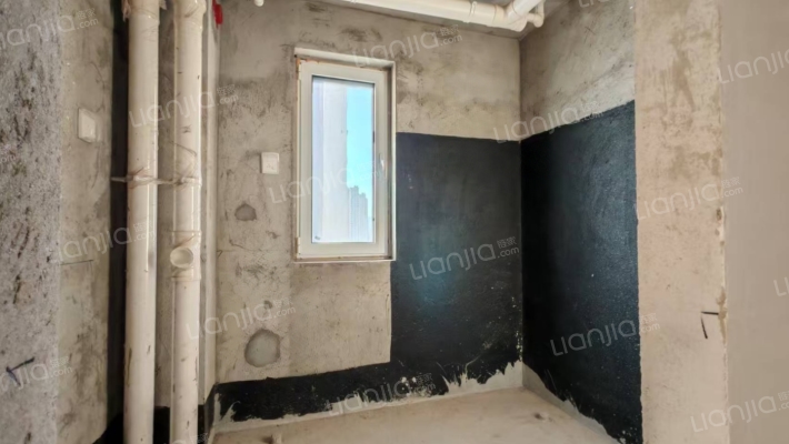 好户型三居诚意出售   价格合适-卫生间