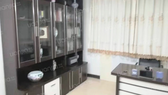 物探局小区   宝石花  集中供暖-卧室B