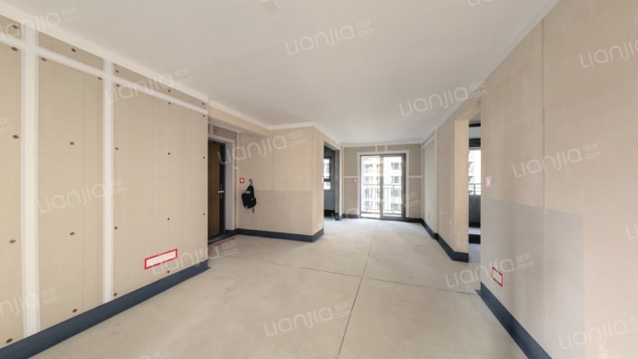 中海阅山府二手房实景图