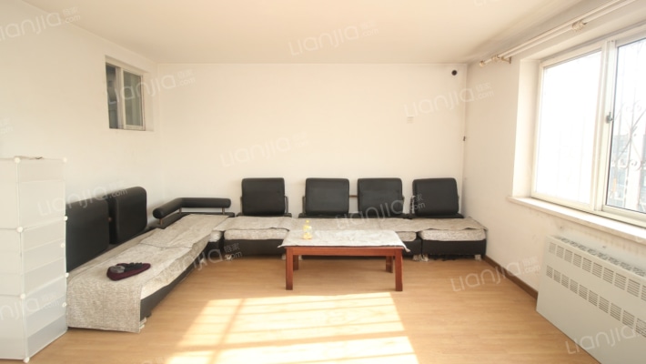 阳春楼二手房实景图