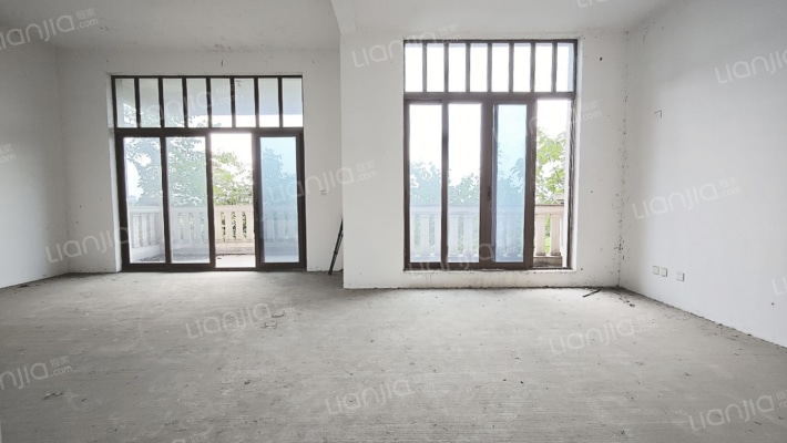 牧山鹭岛二手房实景图