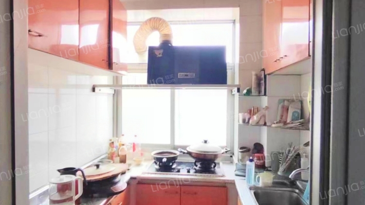 六十七处 南北通透小三居  满五 好楼层 急售-厨房