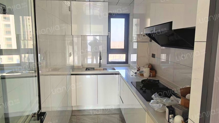 大社区 高绿化，配套齐全，北京公交直达小区。-厨房