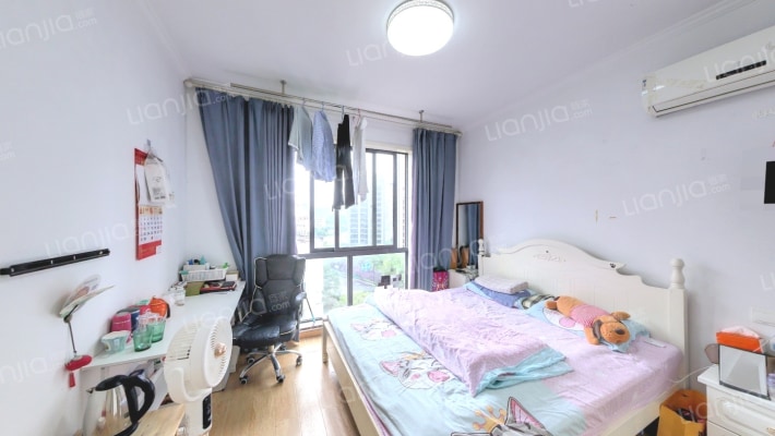 云河南园二手房实景图