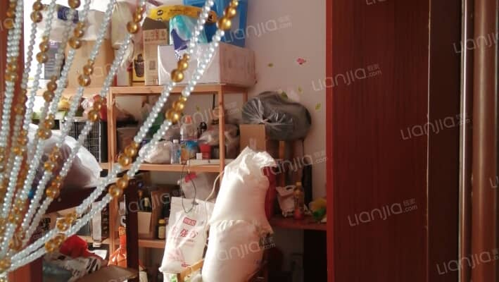 仙颐园顶层带阁楼，价格可谈，一个卧室不算面积-卧室B