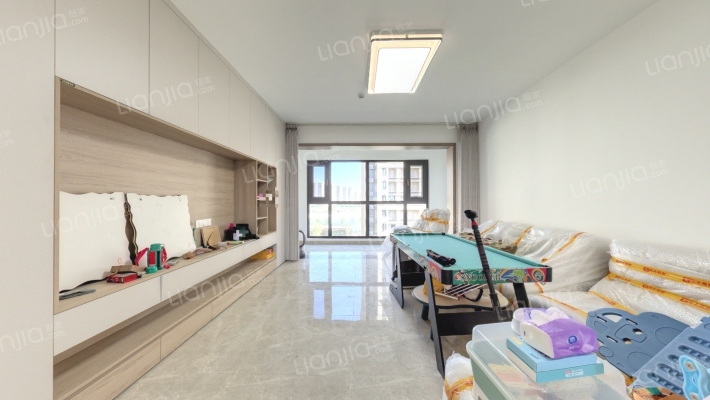 湖畔花园二手房实景图