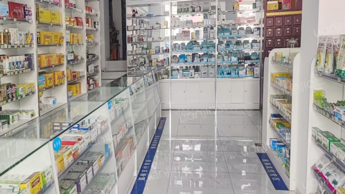 拉菲尔大街二手房实景图