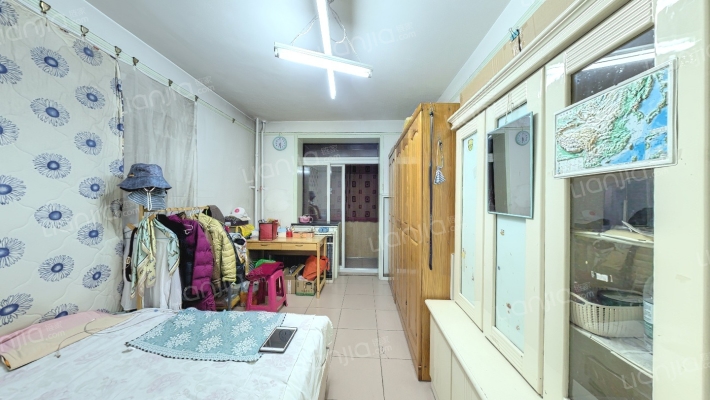 有色院西区二手房实景图