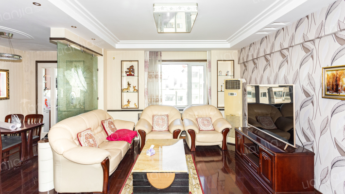 鸿盛园二手房实景图