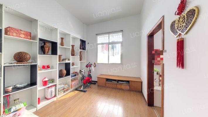 温馨家园花园小区二手房实景图