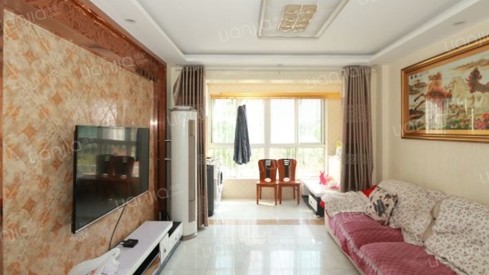 巴黎春天小区二手房实景图