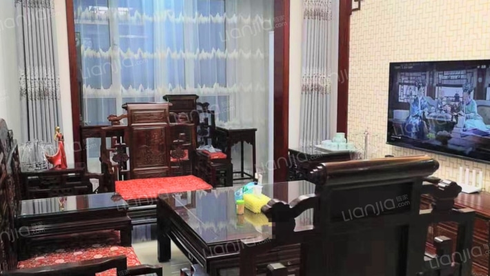 牛津精装两居 全屋配套红木家具可以不卖 中高好楼层-客厅