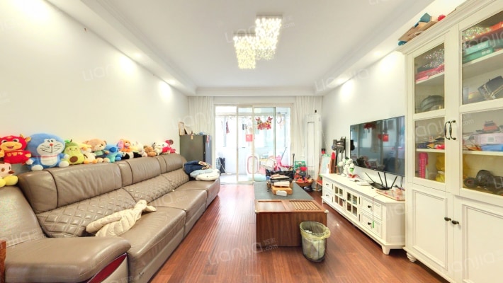 新加花园二手房实景图