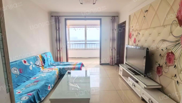 南向小两居，简单装修，拎包入住，好楼层视野好。-客厅